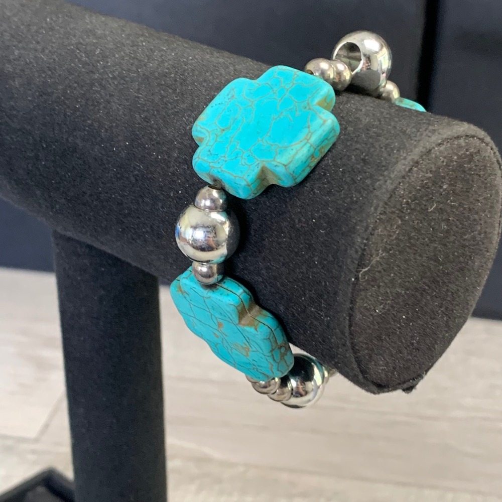 Faux Turquoise Cross Stretch Bracelet Silver Tone Beads Southwestern Style 4613
